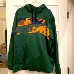 Nike Dri-Fit hoodie. Men’s XL. Great condition.